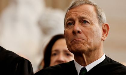 Trump descarta crítica de juiz da Suprema Corte sobre ataques ao judiciário
