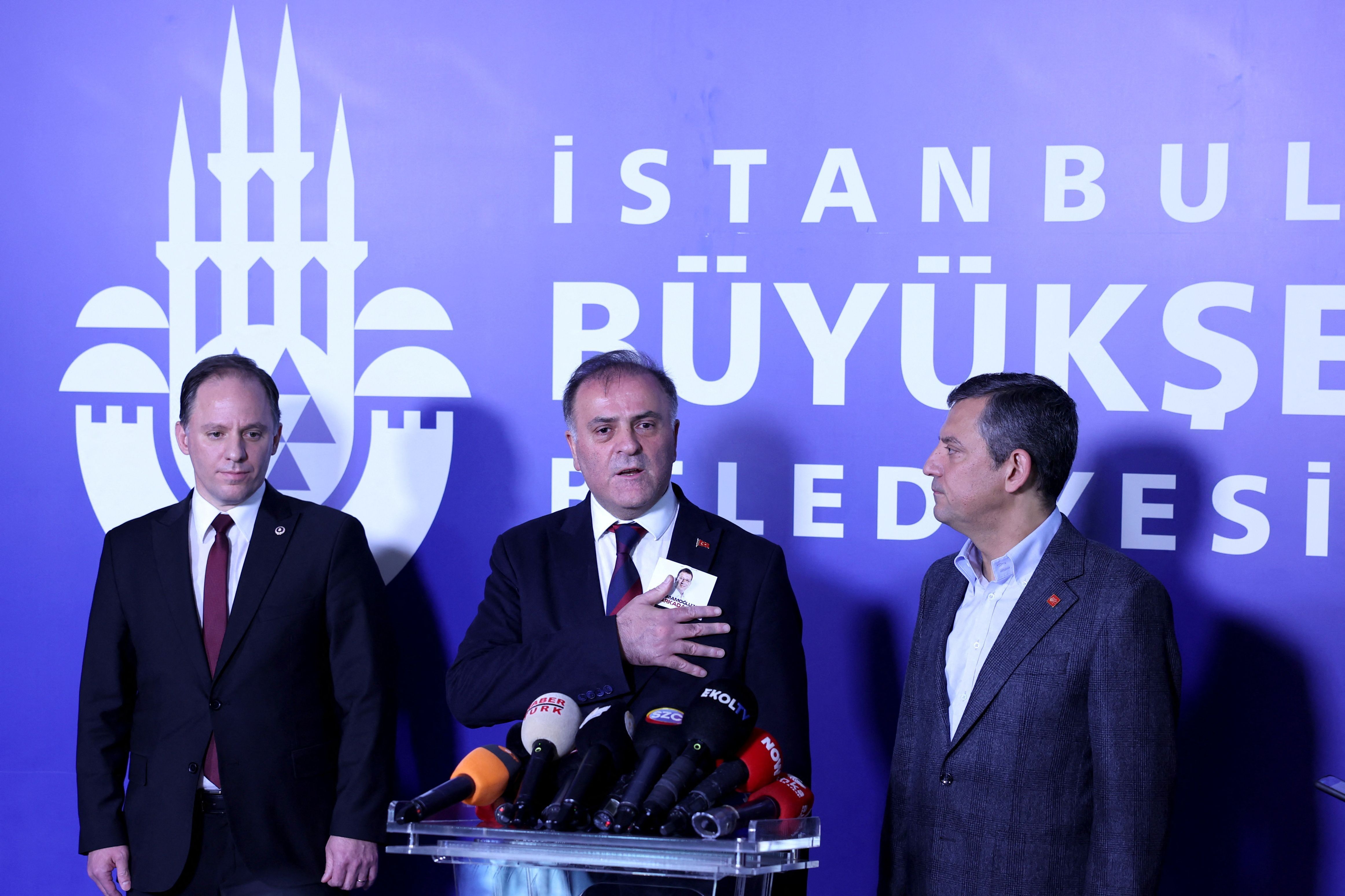 Nuri Aslan fala após ser eleito prefeito interino de Istambul