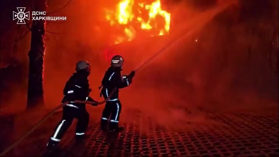 Ataque em massa de drones russos em Kharkiv, na Ucrânia, deixa 21 feridos