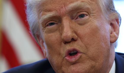 Trump assina ordem para aliviar impacto das tarifas sobre montadoras