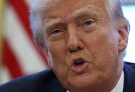 Donald Trump diz que política tarifária está indo muito bem