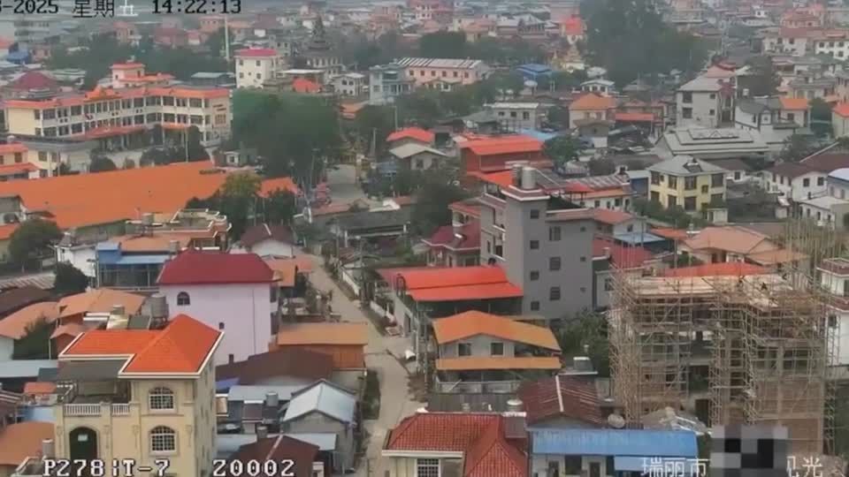 Cidade chinesa afetada por terremoto em Mianmar.