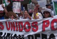 Milhares protestam no Texas contra as políticas de imigração de Trump