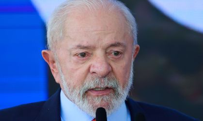 Brasil vai negociar tarifas com EUA antes de tomar medidas, diz Lula