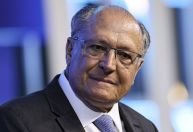 É preciso fazer ajuste fiscal, mas sobre quem tem privilégio, diz Alckmin
