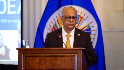 11 de fevereiro de 2025, Washington (Estados Unidos): Albert Ramdin, ministro das Relações Exteriores do Suriname e candidato ao cargo de Secretário-Geral da Organização dos Estados Americanos (OEA)