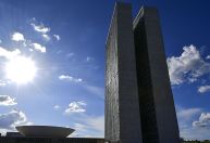 INSS: partidos com vagas na Esplanada deram 49% das assinaturas na CPMI