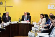 Arsenal de retaliações brasileiras inclui patentes e tributação de múltis