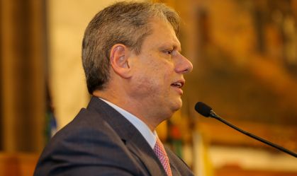 Nossa diplomacia tem que se pautar pela neutralidade, diz Tarcísio