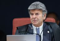 Fux vota para tornar réus os oito denunciados pela PGR