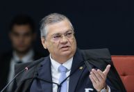 Dino determina que líder do PL na Câmara explique fala sobre emendas