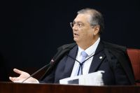 Dino se solidariza com Moraes após EUA aplicarem Lei Magnitsky