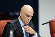 Defesas estudam contestar vídeo do 8/1 exibido por Moraes na sessão