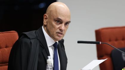 O ministro Alexandre de Moraes, do STF, durante julgamento sobre a admissibilidade da denúncia contra Bolsonaro e outros sete acusados