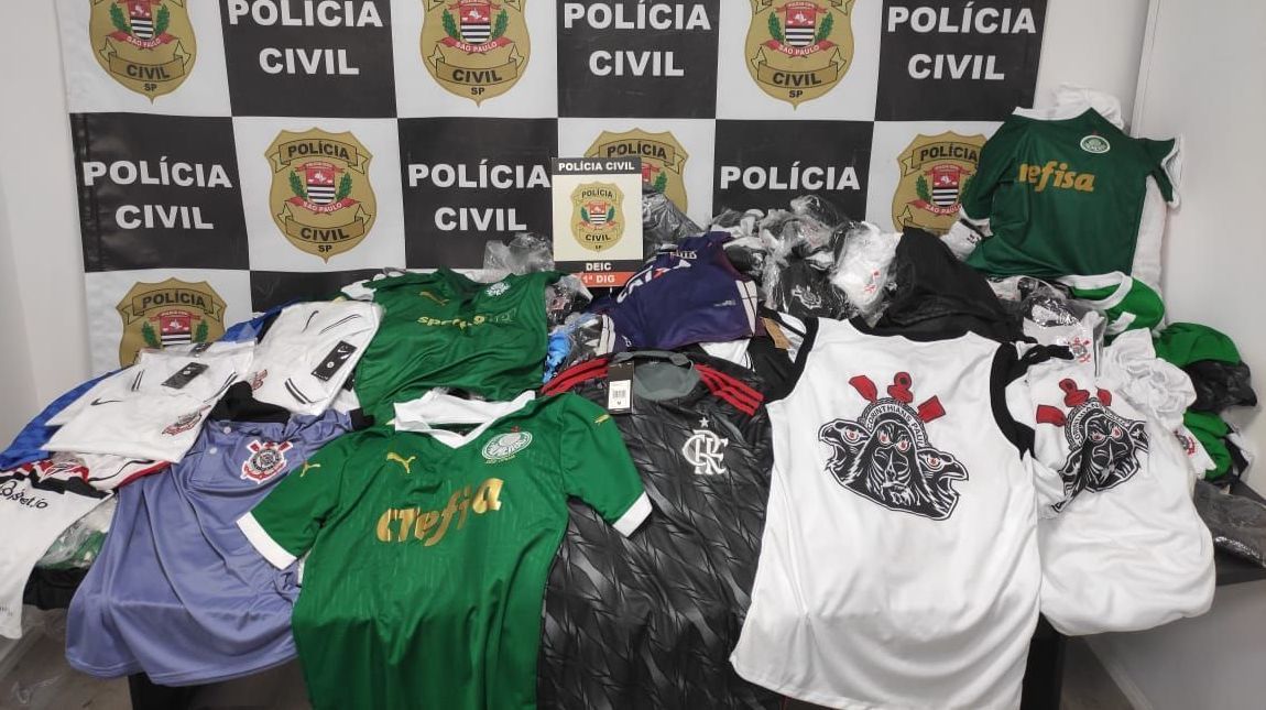Operação apreende material esportivo falsificado