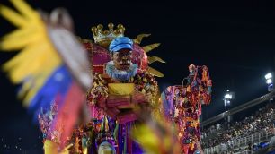 Carnaval no Rio: Confira quais escolas desfilam neste domingo (15)
