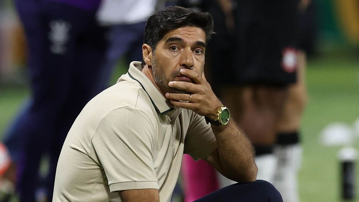 Abel Ferreira durante partida entre Palmeiras e Corinthians pela final do Paulistão
