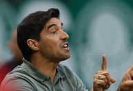 Abel Ferreira discute com jornalista: "É sua opinião"