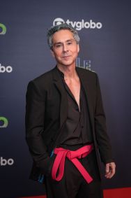 Alexandre Nero, que interpreterá Marco Aurélio no remake de &quot;Vale Tudo&quot;, marca presença na festa de lançamento da novela