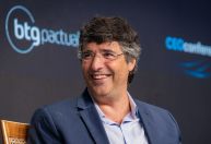 É muito juro e isso não é bom para o banco, diz André Esteves