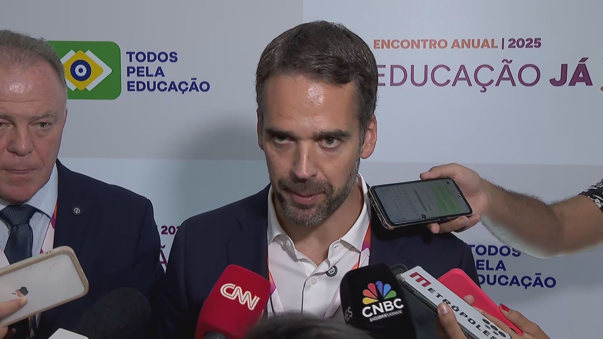 BR_CNN_130325_TODOS_PELA_EDUCACAO_frame_199853