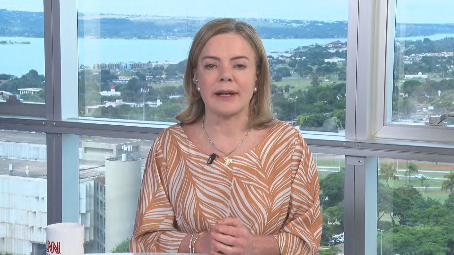 Gleisi Hoffmann, ministra-chefe da Secretaria de Relações Institucionais, em entrevista à CNN