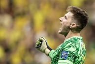 Goleiro da Seleção, Bento analisa clássico entre Argentina e Brasil