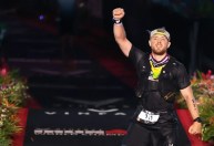 Piloto amputado quebra recorde no Ironman