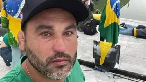 Leonardo Rodrigues de Jesus, conhecido como Léo Índio, é primo de três filhos do ex-presidente Jair Bolsonaro