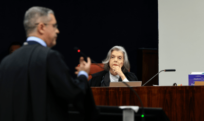 Cármen rebate defesa de Ramagem: "Urnas são de outro Poder" e não da Abin