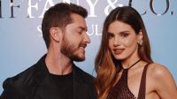 Camila Queiroz mostra barriga de grávida em dia de ultrassom do filho