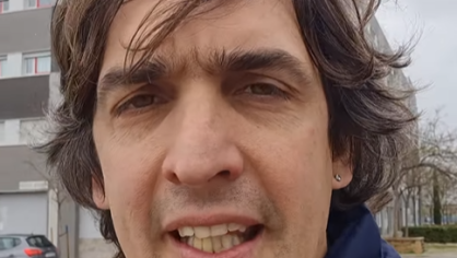 Carlos Báez diz que racismo no futebol não existe