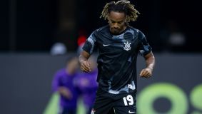Jogadores do Corinthians em campo