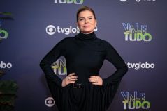 Débora Bloch vive a icônica Odete Roitman no remake de &quot;Vale Tudo&quot; e marca presença na festa de lançamento da novela