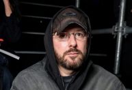 De tênis destruídos a direção criativa da Gucci: conheça Demna Gvasalia