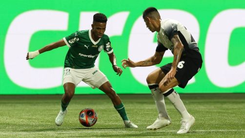 Palmeiras e Corinthians durante o jogo do Paulistão