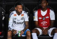 Luxemburgo defende Neymar e evita comparações com Hulk: "Covardia"