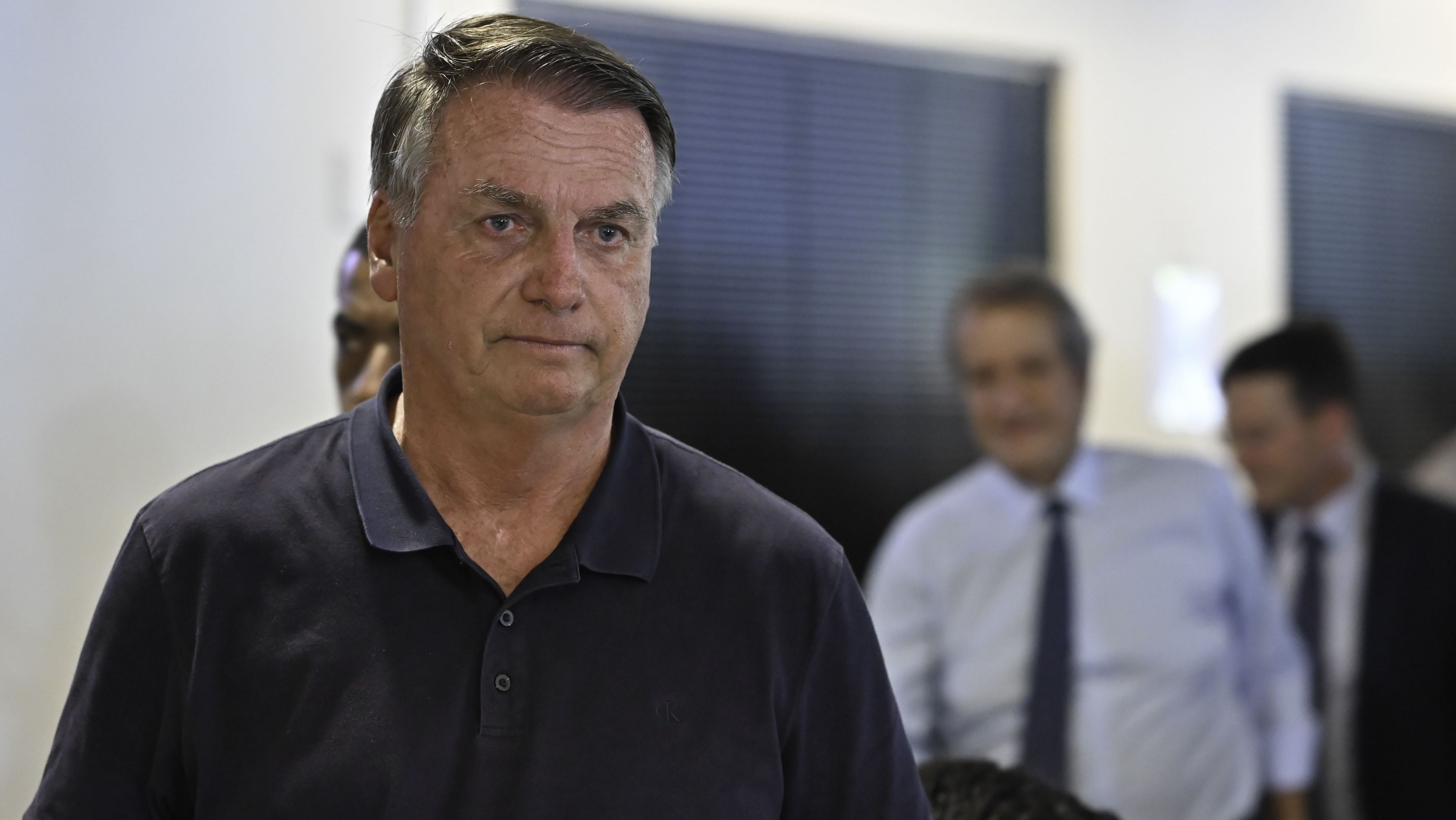 BOLSONARO ALMOÇA COM VALDEMAR