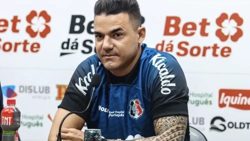 Felipe Alves foi apresentado no Santa Cruz