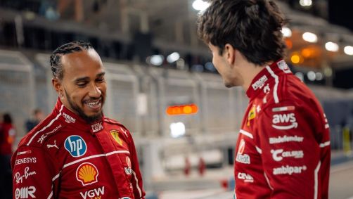 Hamilton e Leclerc, pilotos da Ferrari