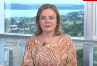 Gleisi avalia que inflação não está "absurdamente" fora da meta