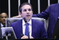 Projeto da isenção do IR não deve ser votado antes do recesso, diz Hugo