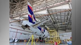 Airbus A320 durante revisão no centro de manutenção da Latam em São Carlos (SP)