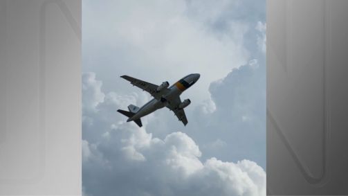 Momento em que o avião presidencial arremete em Sorocaba (SP)