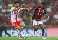 Flamengo pressiona, mas Inter segura empate em estreia no Brasileirão