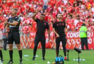 Roger Machado entra para a história do Inter com título do Gauchão