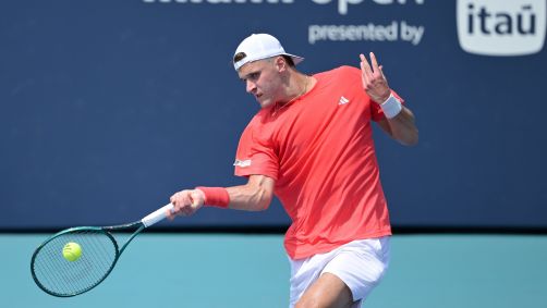 Mensik derrotou Novak Djokovic na final e se sagrou campeão do Miami Open