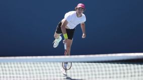 João Fonseca durante preparação para partida contra Learner Tien, no Miami Open