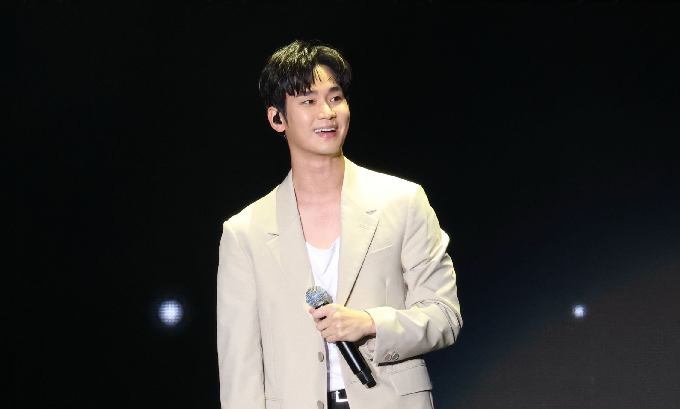 Kim Soo-hyun Attends Fan Meeting In Taipei