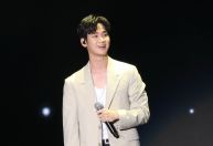 Namoro polêmico faz astro sul-coreano perder patrocínios milionários